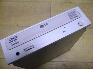 LG GCC-4480B IDE CDRW Read Write / DVD ROM Drive 5.25" (White) - Afbeelding 1 van 7