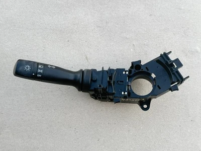 Interruptor de control de señal de giro de faros KIA SPORTAGE 2011-2016 OEM 93410-2M001 Foto 1 de 4