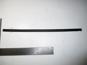 PORSCHE  968 LEFT FRONT SIDE TRIM TO BODY SEAL NEW GENUINE PORSCHE - Picture 1 of 4