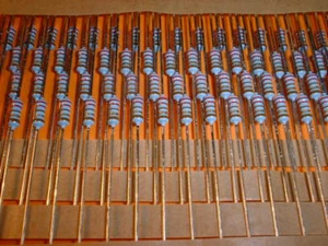 100x 22,1 Ohm 0,6 Watt 1% Metallschicht Widerstand BF0207 Beyschlag - Picture 1 of 2