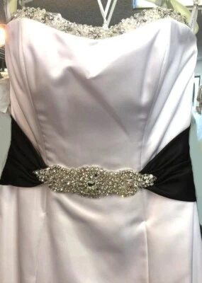 $1399💕 ALFRED ANGELO WHITE BLACK SATIN RHINESTONE 8 FIT FLARE BRIDAL DRESS NEW  - Image 1 of 4