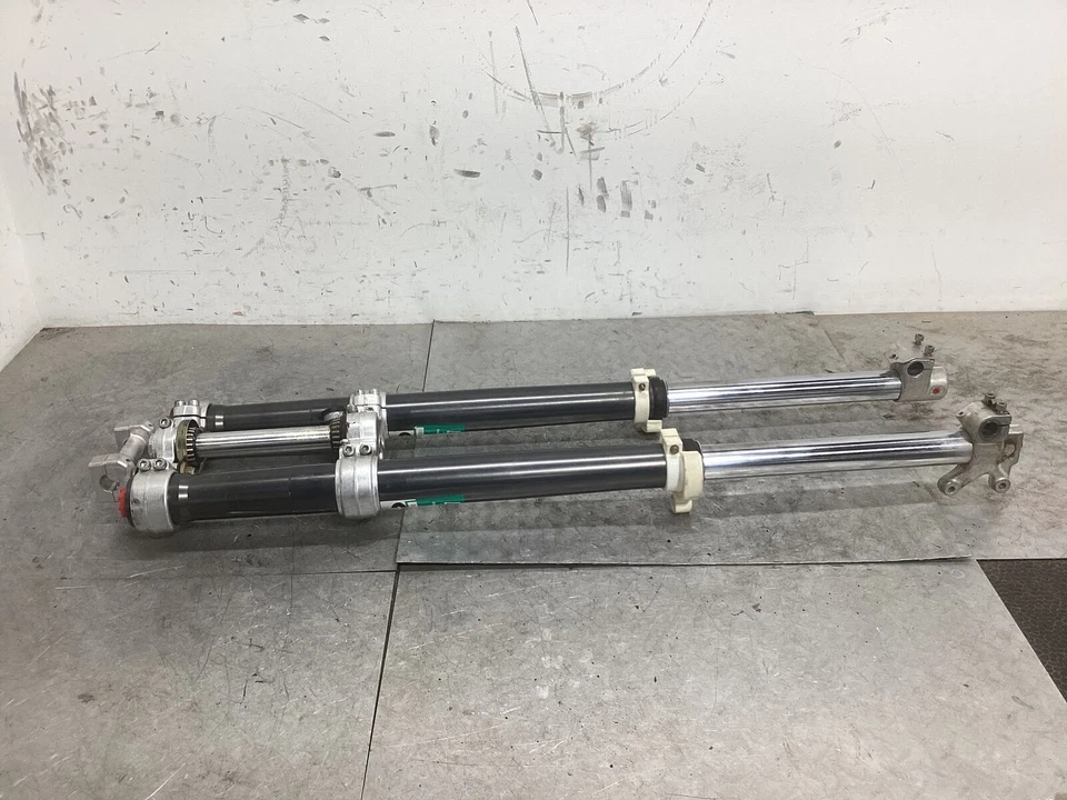 KTM 125 EXC 1992 OEM SUSPENSIÓN DELANTERA DERECHA IZQUIERDA HORQUILLAS AMORTIGUADORES Foto 1 de 4