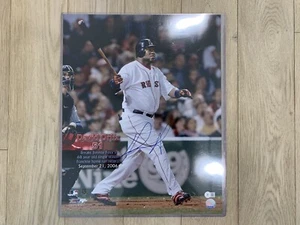 David Ortiz Autographed Boston Red Sox 16" x 20" Photograph - QR code Beckett - Picture 1 of 2