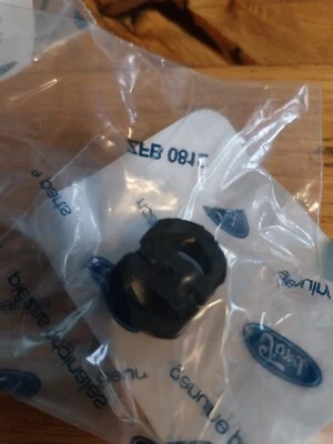 Genuine Ford Stop 1771020 FAST DELIVERY  - Image 1 of 2