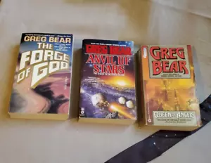 3 By Greg Bear-Forge Of The Gods, Anvil Of Stars, Queen Of Angels (PB) - Foto 1 di 9