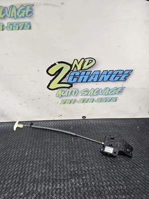 Chevrolet Chevy Cruze 2011-2015 pestillo de liberación de maletero 13501988 OEM con cable Foto 1 de 3
