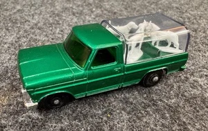 MATCHBOX Superfast #50 Ford Kennel Truck ~ Green Chrome Clear All Four Dogs - Picture 1 of 10