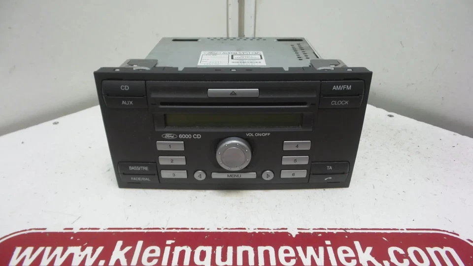 RADIO CD Ford Fiesta 5 (JD/JH) Hatchback 1.3 (A9JA) 2006 6S6118C815AG - Bild 1 von 1