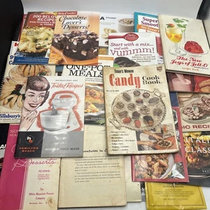 Huge Vintage Lot Of 40 Recipe Booklets Pamphlets Advertising Cookbooks Pillsbury - Imagen 1 de 9