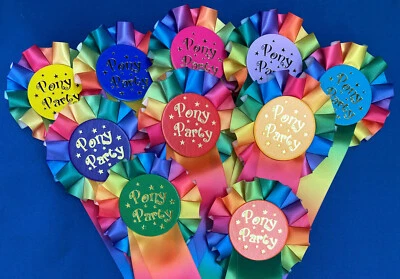 TROPHIES 4 EVERYTHING Pony Party Unicorn Rainbow Rosettes - Pack de 10 - POSTAGE GRATIS