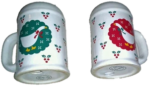 New Avenues Gooseberry Salt and Pepper Shakers - Picture 1 of 2