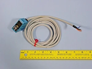 Yamatake FE7D-RC6 Miniature Photoelectric Control Sensor 10-30 VDC - Picture 1 of 5