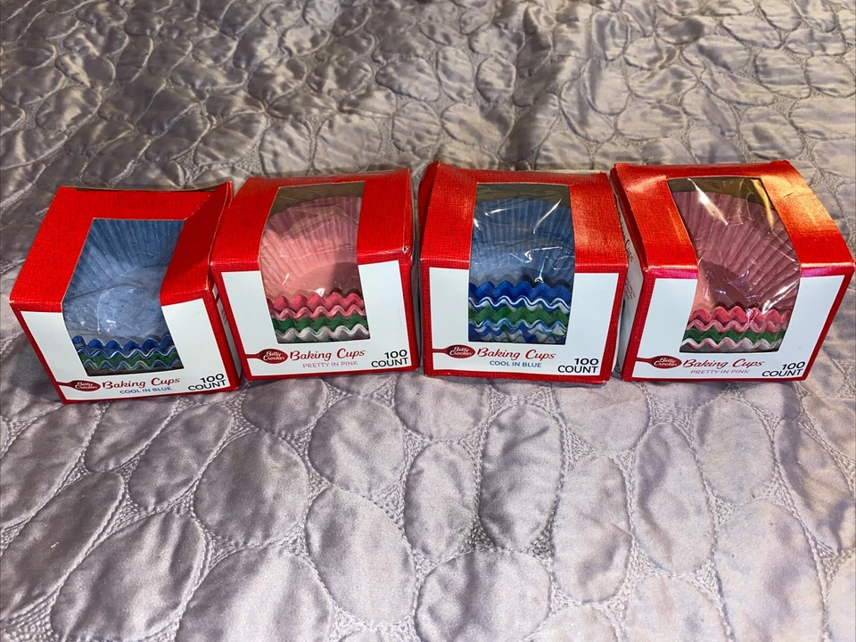 Paquete de 4 tazas para hornear Betty Crocker 400 unidades frescas en azul y rosa Foto 1 de 1