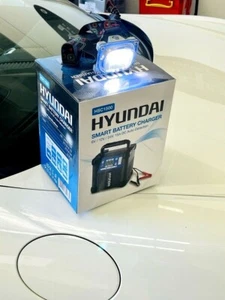 Hyundai Workshop Battery Charger 15A + FREE Work Light* - Picture 1 of 13
