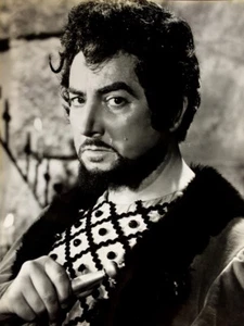 PIERRE BRASSEUR - GRANDE PHOTOGRAPHIE ARGENTIQUE - 18 x 24 cm. - Picture 1 of 3