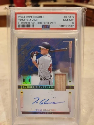 Panini Impecable 2024 - Tom Glavine #ILS-TG Holo Silver Auto/25 (AU) PSA 8 Foto 1 de 2