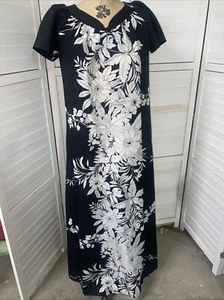 Vintage 70s Sand Pebble Hawaii Kaftan MuuMuu Tropical Floral Black White Gr. SM - Bild 1 von 9