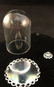 VENTA 3 piezas MINI PANTALLA DE VIDRIO CÚPULA base plateada elegante gancho artesanías casa de muñecas - Imagen 1 de 4