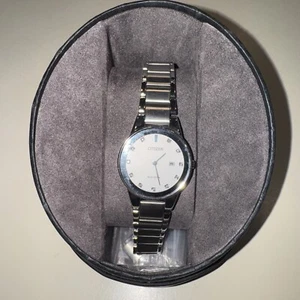 Citizen Eco-Drive GA1050-51B Axiom Silver Dial Diamonds Damenuhr Near Mint - Bild 1 von 3