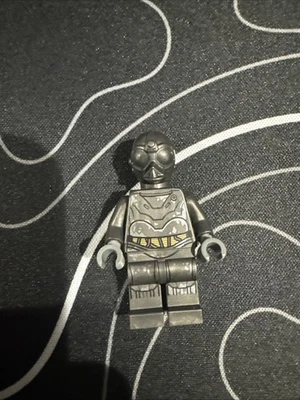 LEGO Star Wars RA-7 Protocol Droid Building Set 75220 From Sandcrawler Series - Image 1 of 4