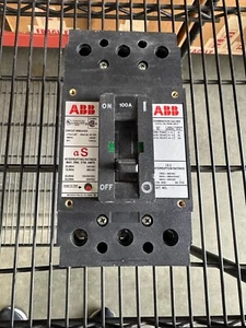 Disyuntor ABB Tipo ES NE-7439 100 Amp 3 Polos USADO - Imagen 1 de 5