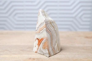 Banded Agate Mineral Display Crystal Rock Specimen - 917 Grams - 3 x 5.75 x 2.5" - Picture 1 of 5