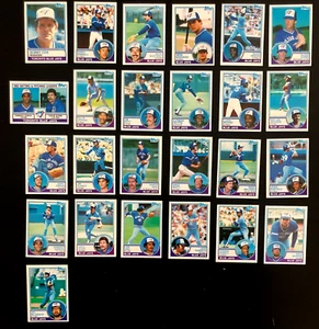 1983 Topps Team Set Toronto Blue Jays BUCK MARTINEZ Dave Stieb ERNIE WHITT NM - Picture 1 of 6