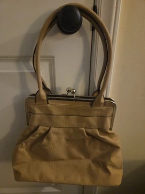 Bolso sin asas Bueno - Tostado y plateado - 12" X 10" X 5"  Foto 1 de 4