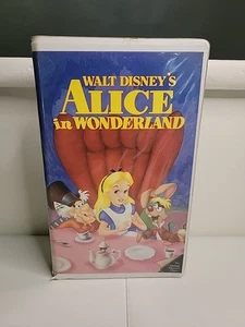 Walt Disney's Alice In Wonderland Black Diamond VHS Clamshell 1991 Vintage - Imagen 1 de 8