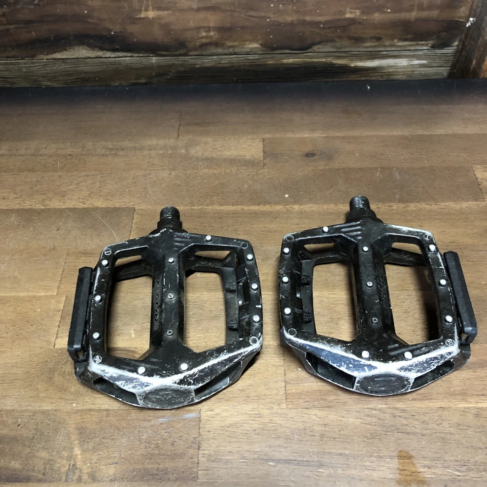 Redline Lo-Profile Platform Alloy Pedal - Black - Image 1 of 4