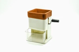 Herb Mill / Mouli / Muller, With Strong Metal Grater Fast shipping - Picture 1 of 3