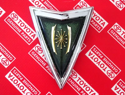 Toyota Corona Mark II 1974 1975 1976 MX12 MX22 MX23 RA12 RX22 RX23 RX28 emblema Foto 1 de 4