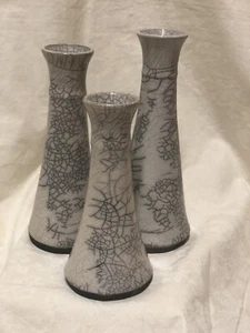 Set Hand Thrown RAKU Pottery Ivory Black Graduated Candlesticks Signed - Bild 1 von 13