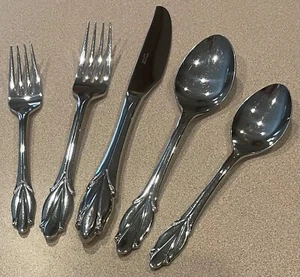 Mikasa CHAPELLE Glossy 18/8 Stainless Korea Flatware 5 PC Place Setting - Picture 1 of 9