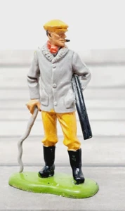 Britains 1971 Farmer w Shotgun Figure Farm VTG Toy Cane Welleis England - Picture 1 of 5