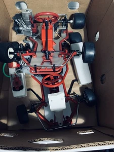 2 x Vintage Kyosho Kart + Bits - Very RARE - Picture 1 of 1