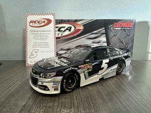 Kasey Kahne #5 Time Warner Cable Elite 2013 1:24 NASCAR acción sin usar, en caja % - Imagen 1 de 11