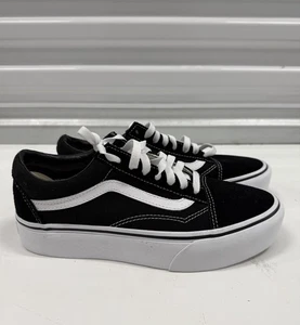 Vans Old Skool Plateau Skate Sneaker Schwarz True White Herren 6,5 Damen 8 Neu - Bild 1 von 7