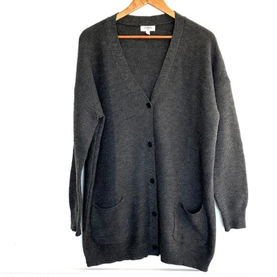 Cárdigan para mujer Umgee USA grande gris carbón botones bolsillos delanteros suéter Foto 1 de 4