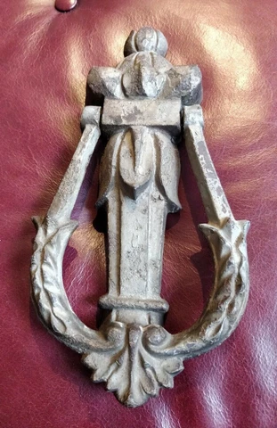 Lovely Large Original Victorian  /  Georgian  Classic Door knocker Kendrick 332? Cover