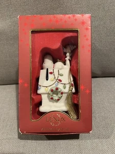 Lenox "Snoopy's Home for the Holidays" Ornament ***READ*** - Picture 1 of 8