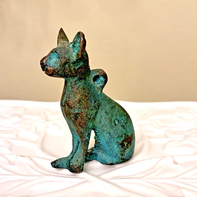 Gato egipcio Bastet bronce amuleto estatuilla antigua estatua pátina pesada faraónica Foto 1 de 4