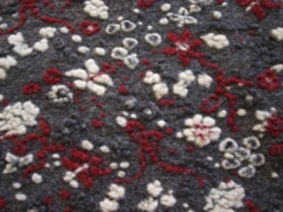 Musterwalk Italien Meterware Blumen rot weiß auf grau Walkstoff Walkloden Walk - Bild 1 von 3