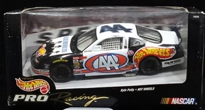 Hot Wheels Pro Racing Kyle Petty Blues Brothers 2000 #44 Nascar Car 19256 1:24 - Picture 1 of 3
