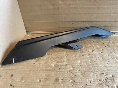 Suzuki GSF 600 Bandit Chain Protector Estuche 61310-45D12 GSF600 1997 Original Oem MK 1 Foto 1 de 4