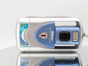 Nikon Coolpix 2500 Digital Camera Used LCD Screen Clear 1.3MP Compact - Picture 1 of 10