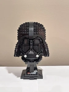 LEGO Star Wars: Darth Vader Helmet (75304) Complete - Picture 1 of 10