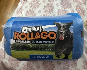 Chuckit Roll & Go Dog Travel Bed (30" x 39") New - Picture 1 of 2