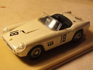 IDEA3 111 Ferrari 250 GT Spider California Corsa #18 difetti di vernice Mint/box - Foto 1 di 3