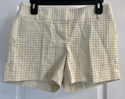 Ann Taylor Loft para mujer 4 pulgadas Pantalones cortos amarillos entrepierna con lunares talla 0 Foto 1 de 4